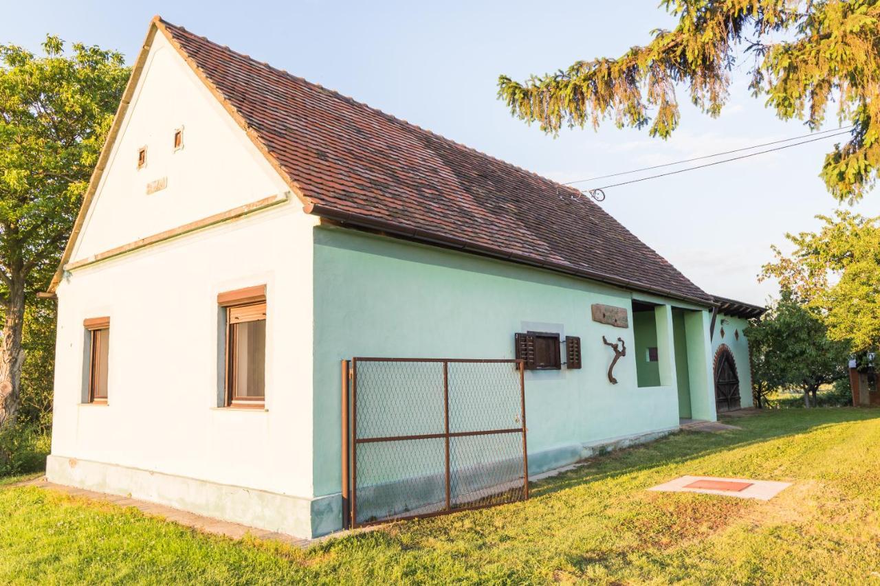 Village Wine House Mandicevac 외부 사진